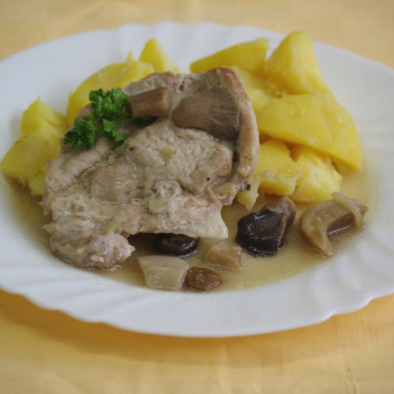 Brav.-plátok-na-prírodno-so-zmesou-húbzemiaky-s-vňaťou