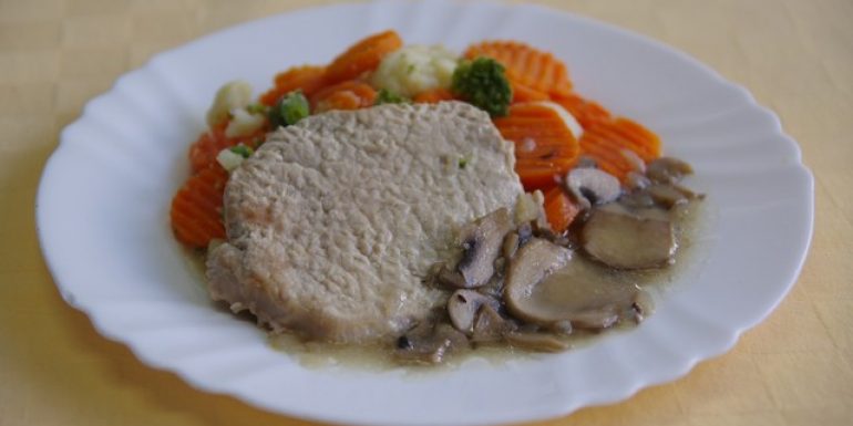 Brav.plátok-na-šampiňónochdusená-zelenina-s-maslom