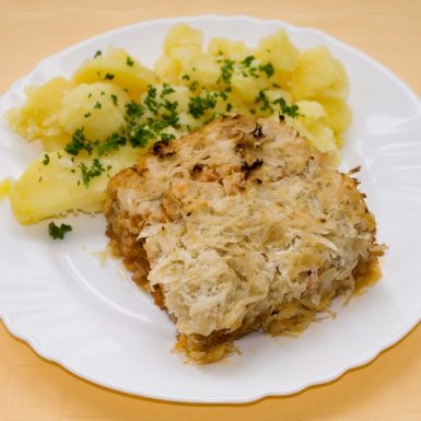 Koložvárska-kapusta-z-robi-mäsazemiaky-s-vňaťou