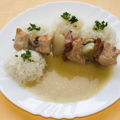 Morčacia-ihla-s-pečeňou-slaninkou-a-šampiňónmi-ryža